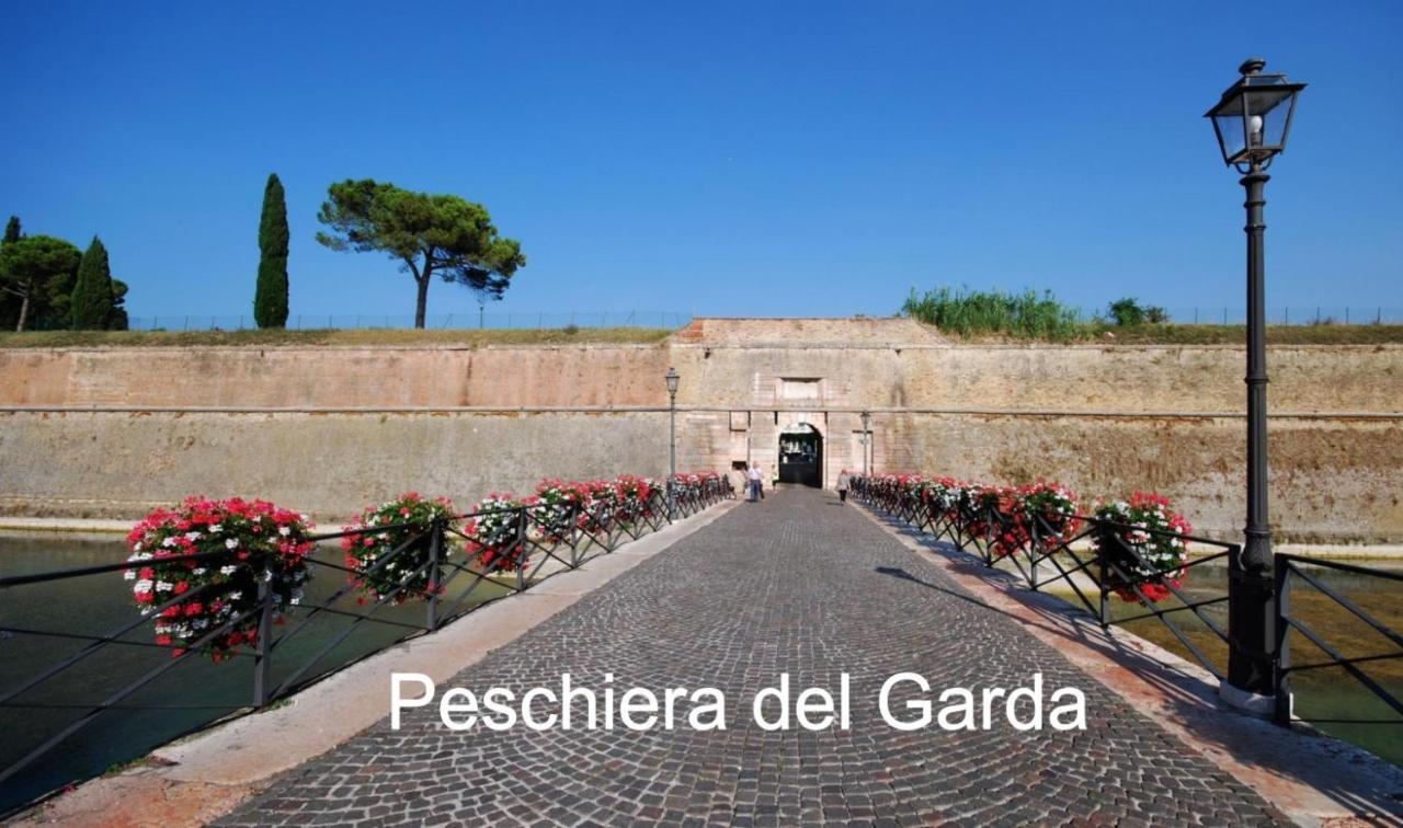 Appartamento "Il Vicolo" Peschiera del Garda Exteriör bild
