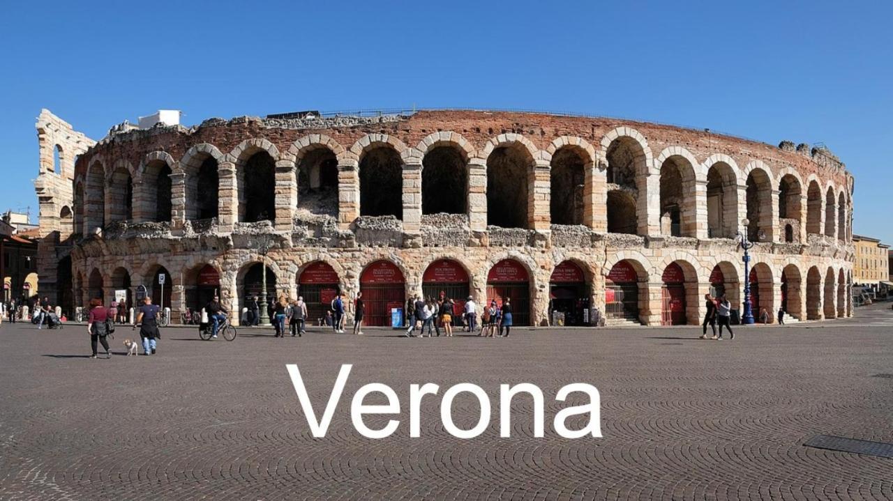 Appartamento "Il Vicolo" Peschiera del Garda Exteriör bild