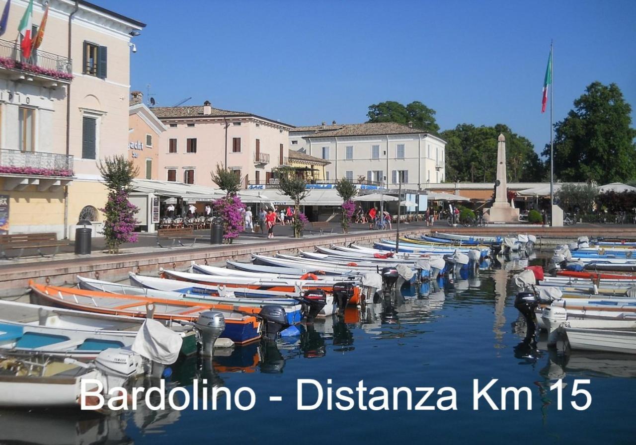 Appartamento "Il Vicolo" Peschiera del Garda Exteriör bild
